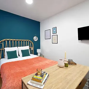 Modern Studio Fully Renovated Appartement